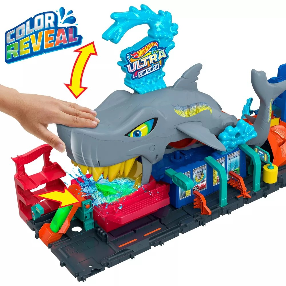 Hot Wheels Ultra Shark Car Wash Playset