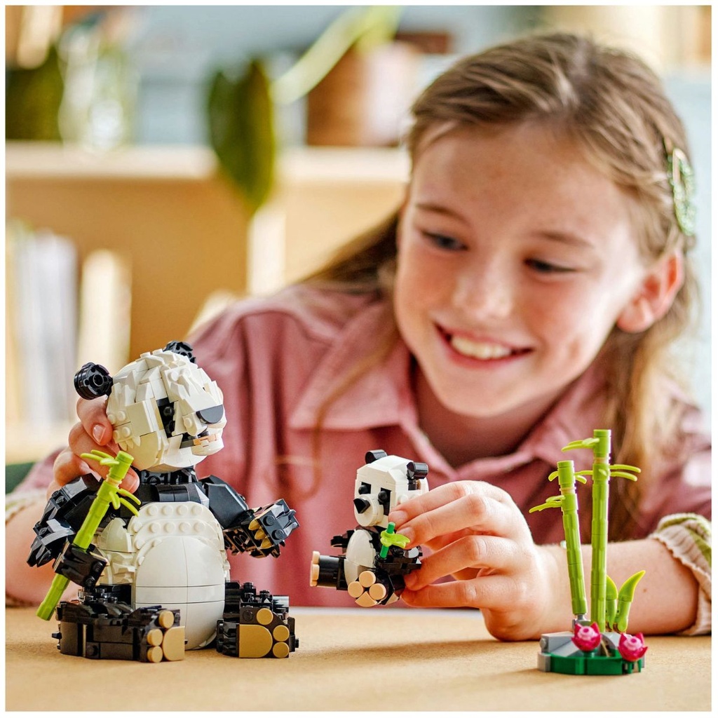 LEGO 31165 Creator Wild Animals Panda Family