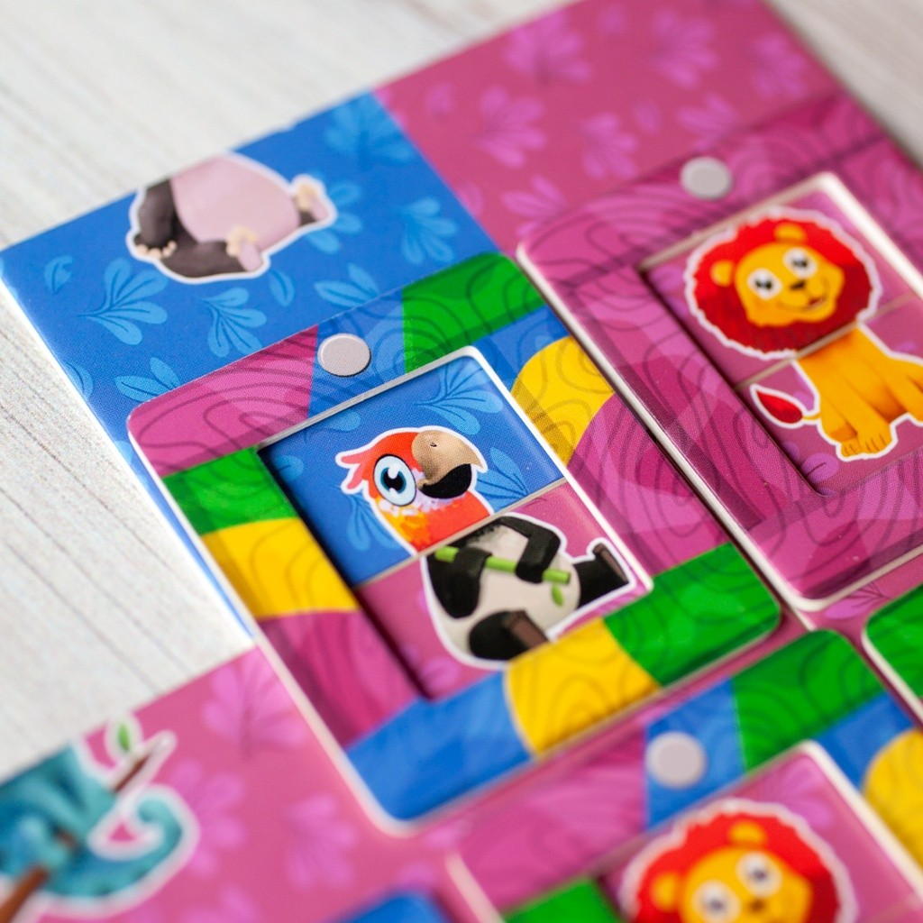 Zoomino Animal Card Game