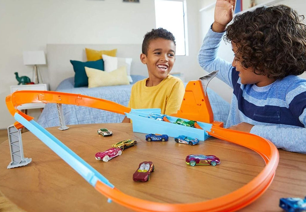 Hot Wheels Action Rapid Raceway Champion Track Set