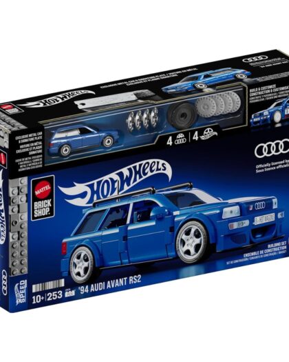 Hot Wheels Bricks '92 Audi RS2 Avant Car Playset